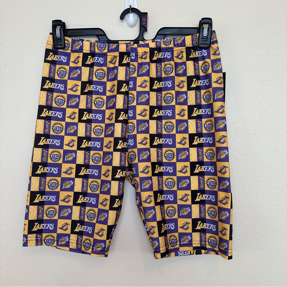 Los Angeles Lakers NBA Women’s Biker Shorts 8” Size L New